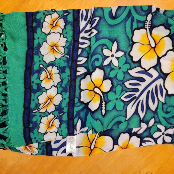 Alii of Hawaii Rayon Cover Up Bikini Swim Wrap Pareo Teal half Sarong - Picture 1 of 2
